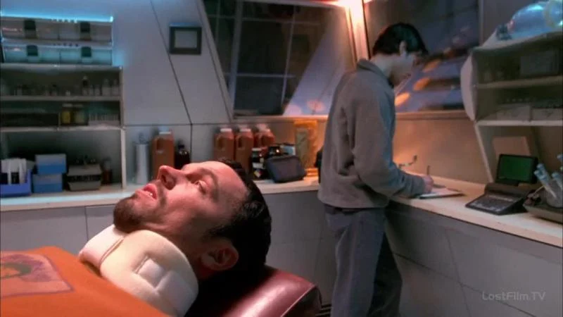 Кадры из сериала Светлячок (2002)